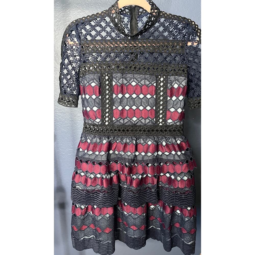 Self-Portrait Hexagonal Guipure Lace Mini Dress Navy Burgundy Short Sleeve S/M - Picture 3 of 6